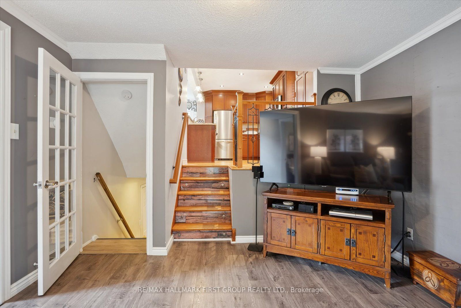 1283 Old Orchard Avenue