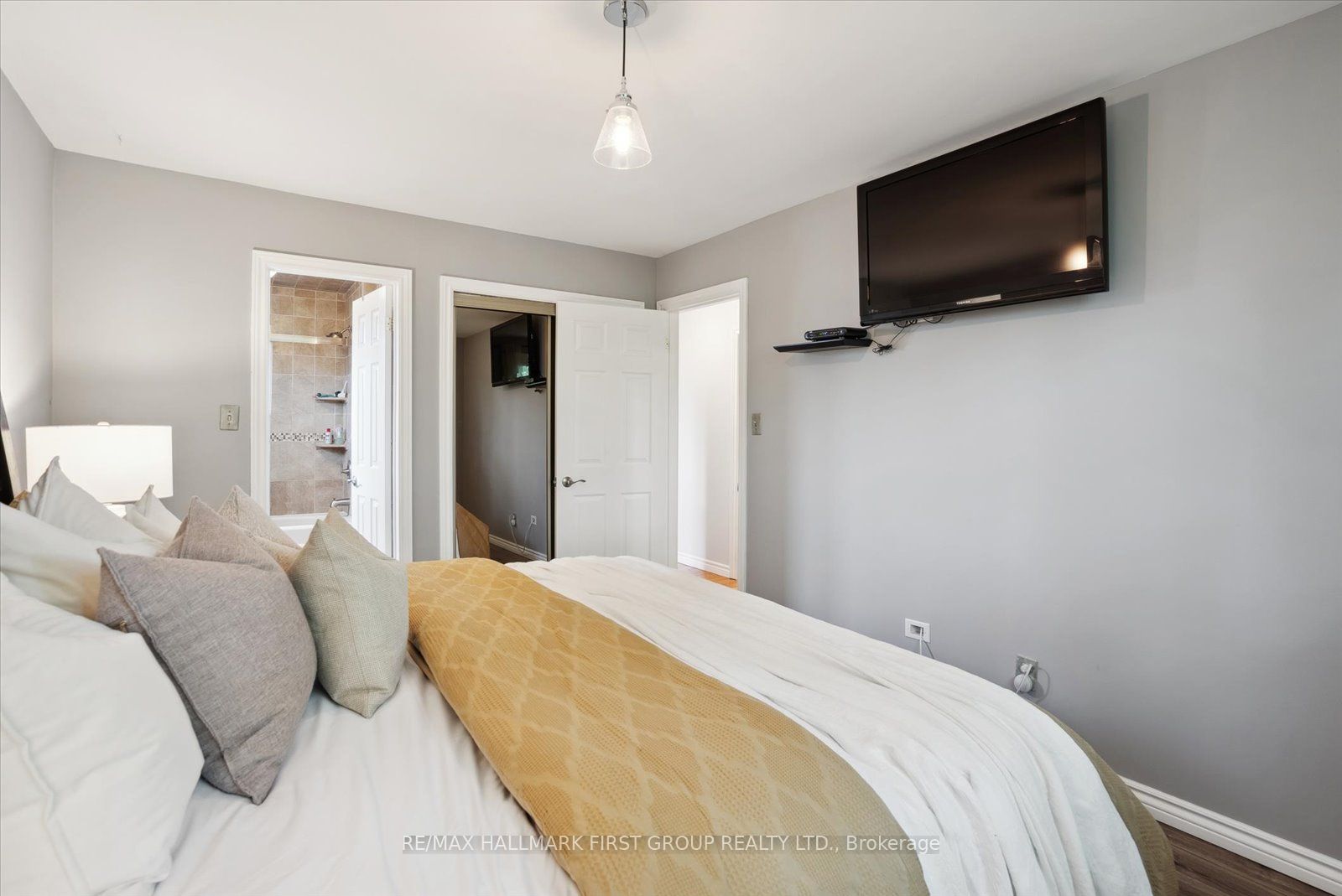 1283 Old Orchard Avenue