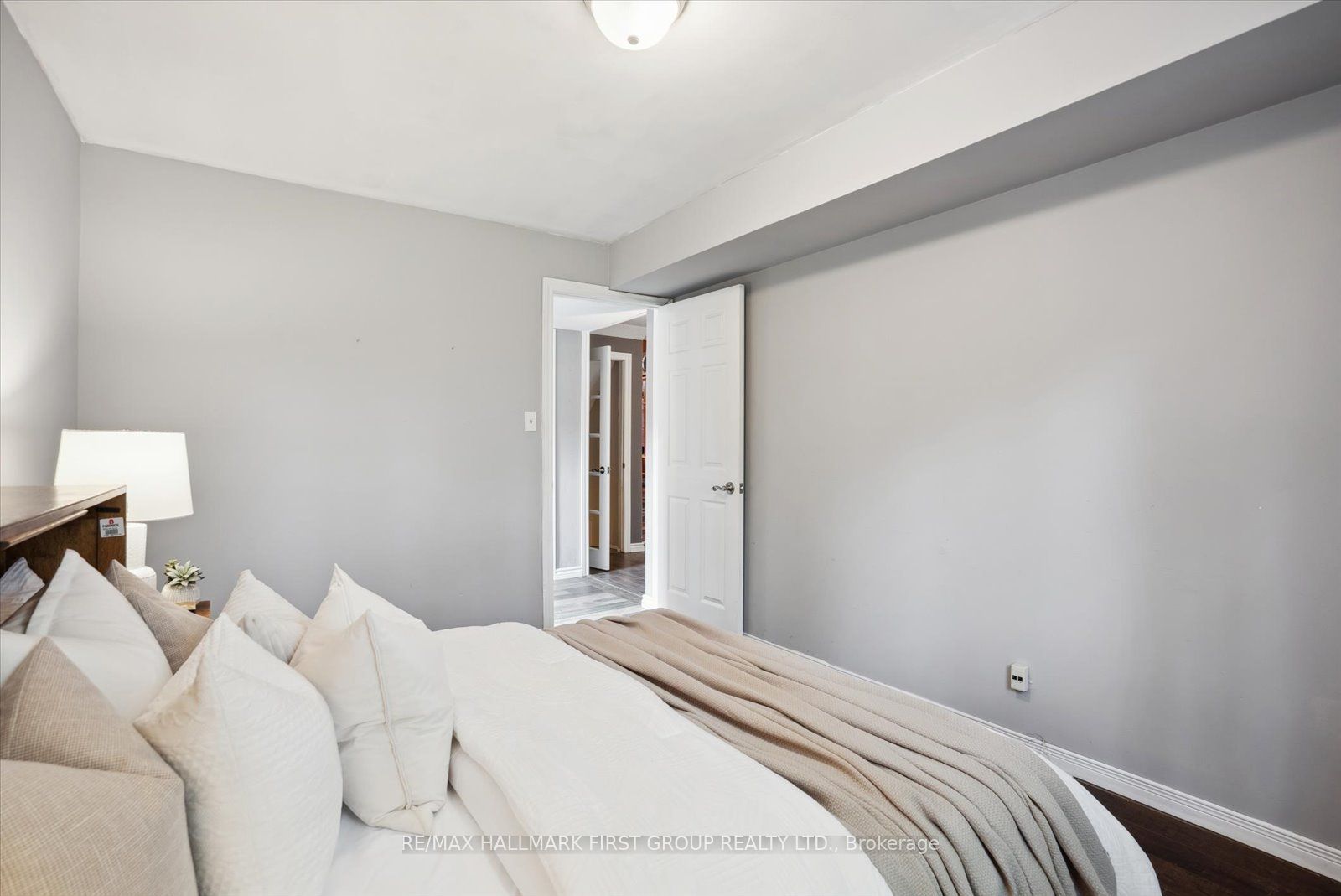 1283 Old Orchard Avenue