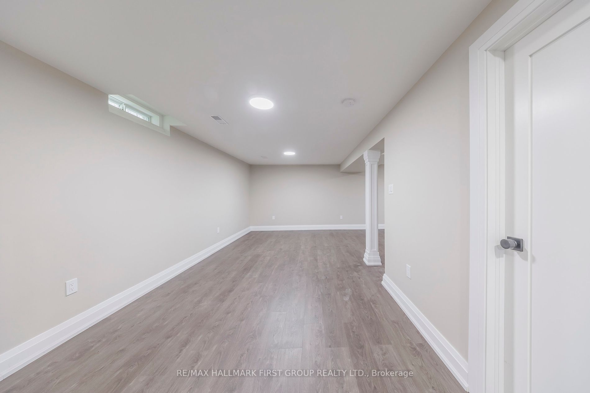 741 Downview Cres