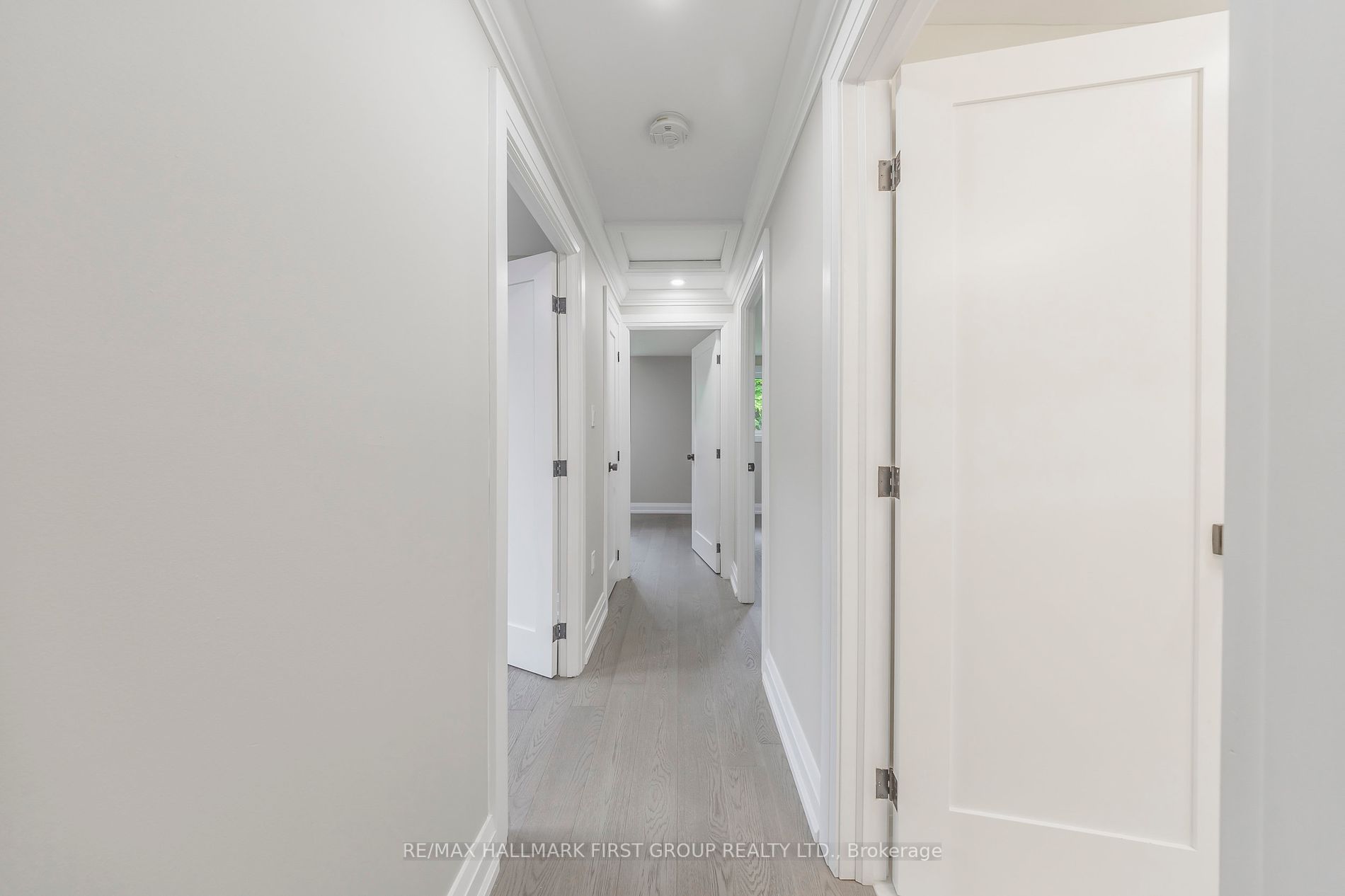 741 Downview Cres