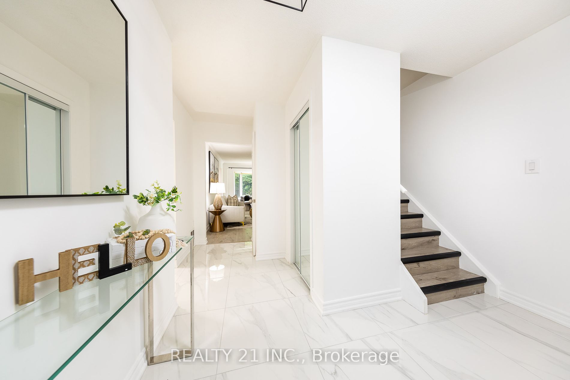 27A St Quentin Ave