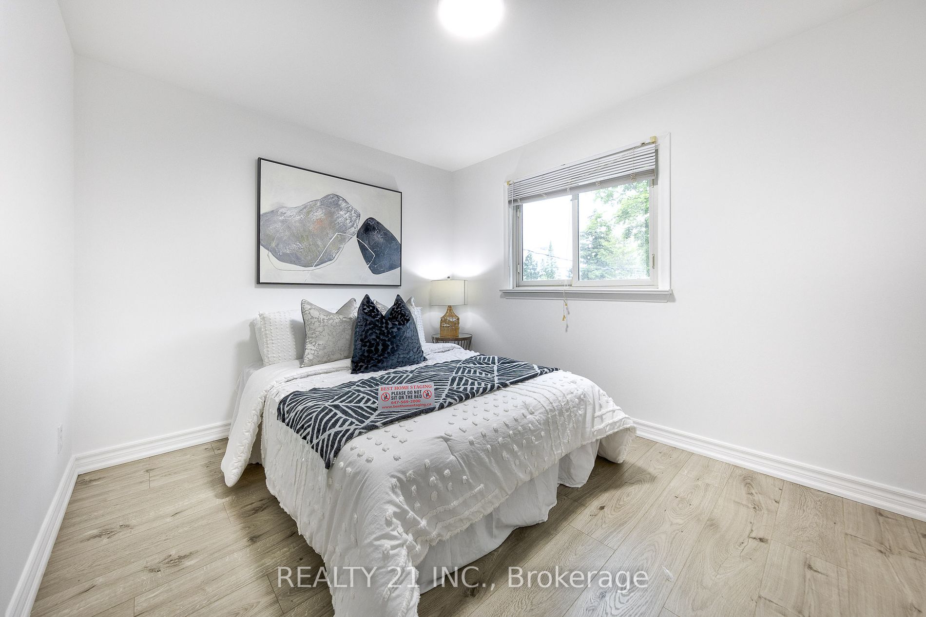 27A St Quentin Ave