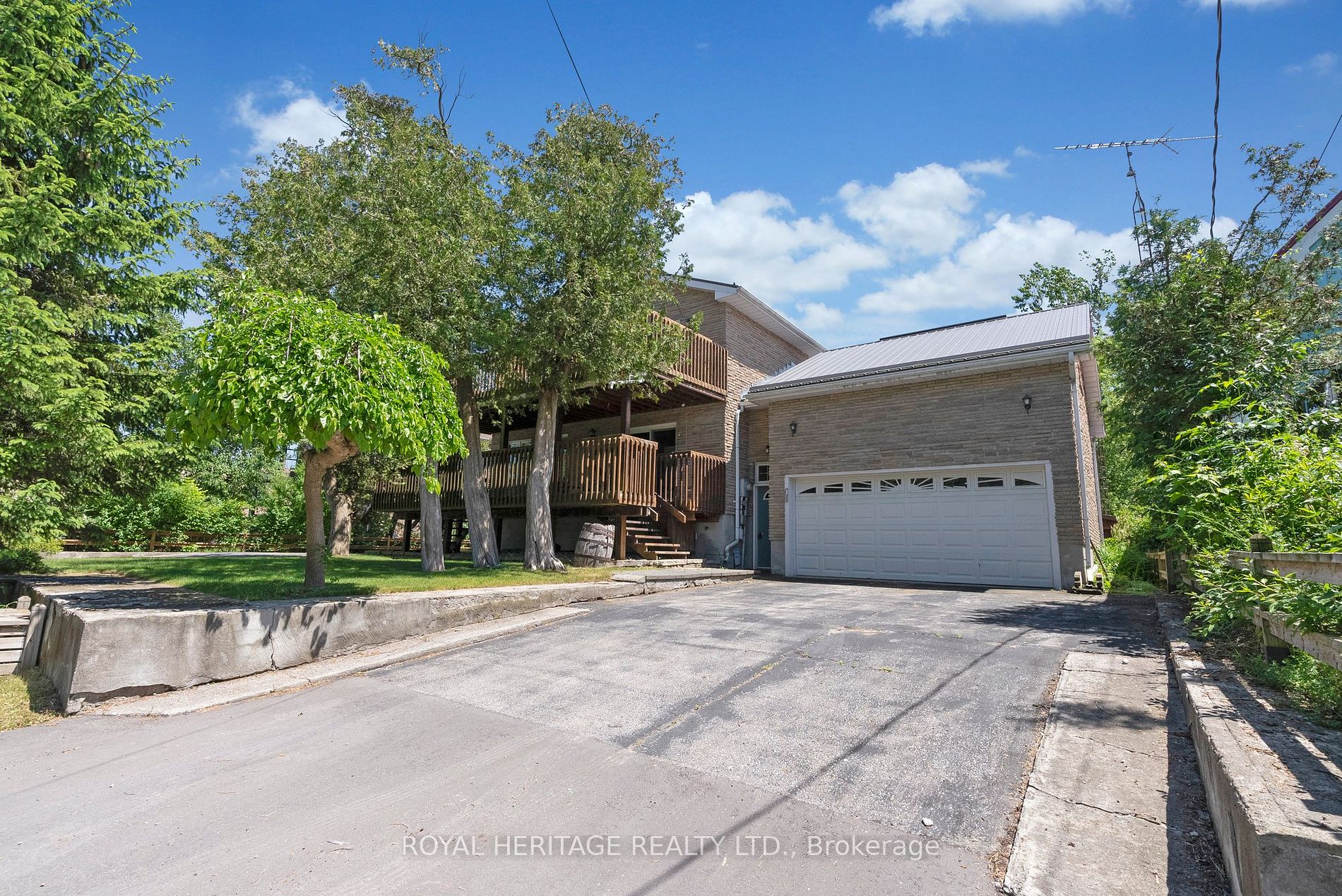 52 West Beach Road