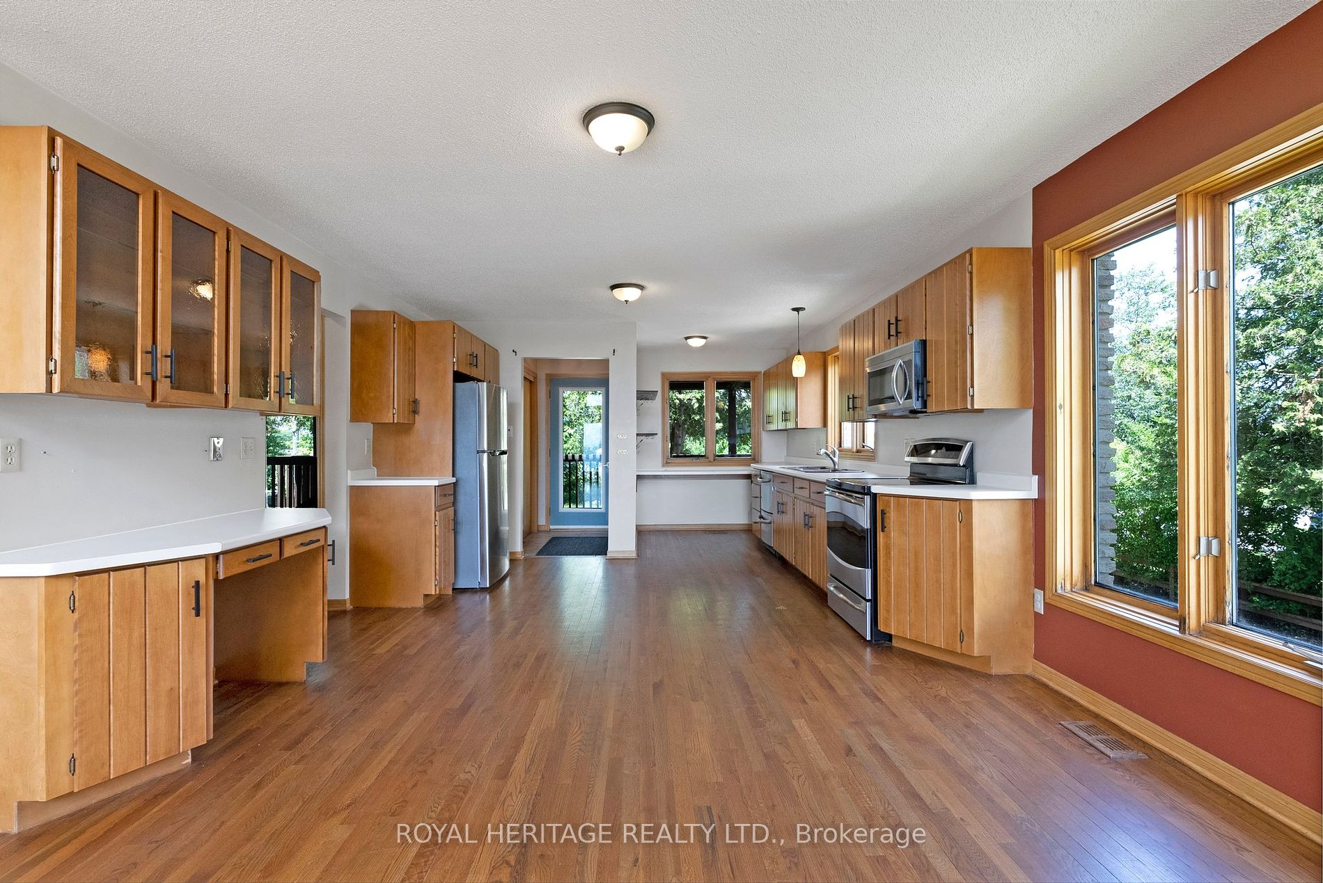 52 West Beach Road