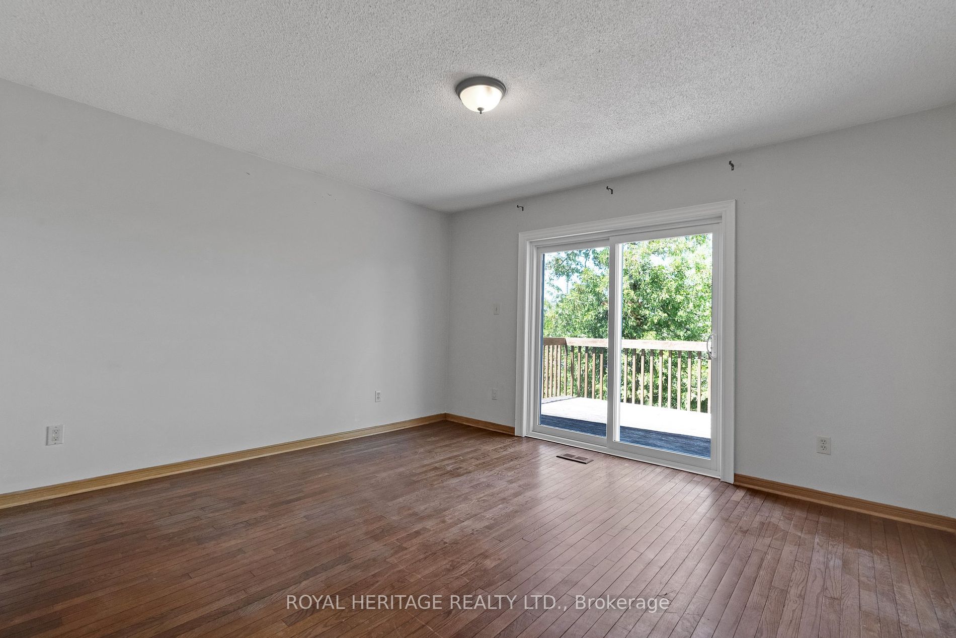 52 West Beach Road