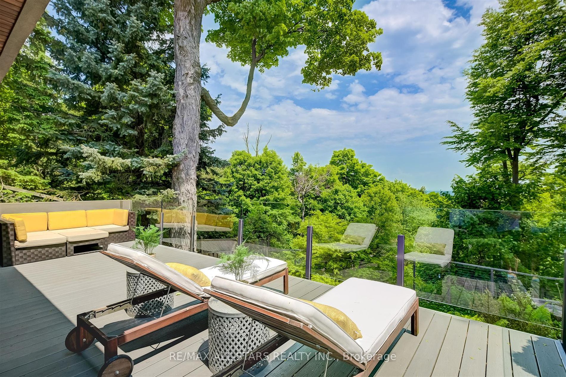 9 Fenwood Heights