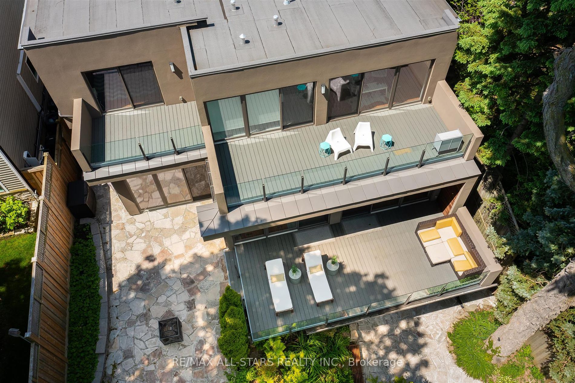 9 Fenwood Heights