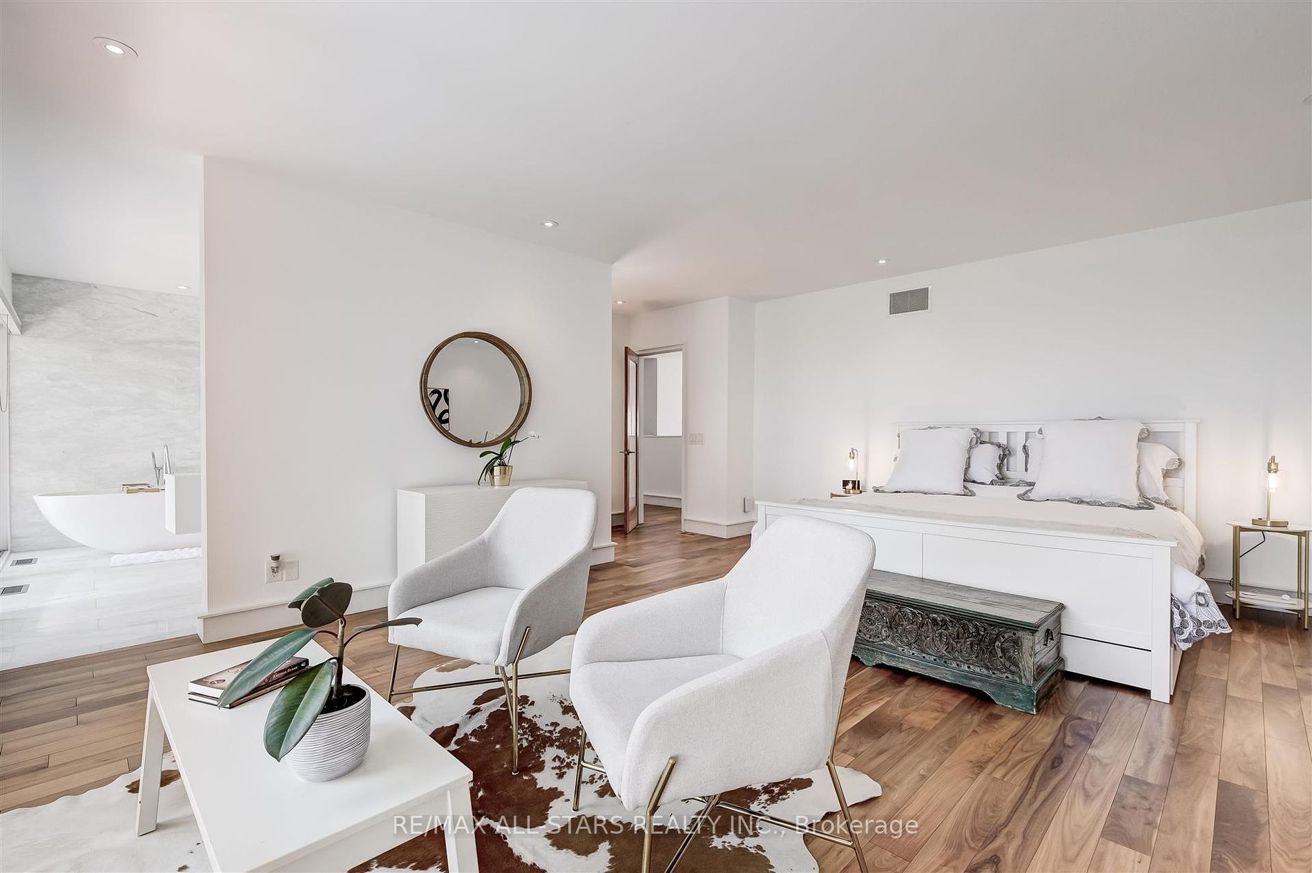 9 Fenwood Heights