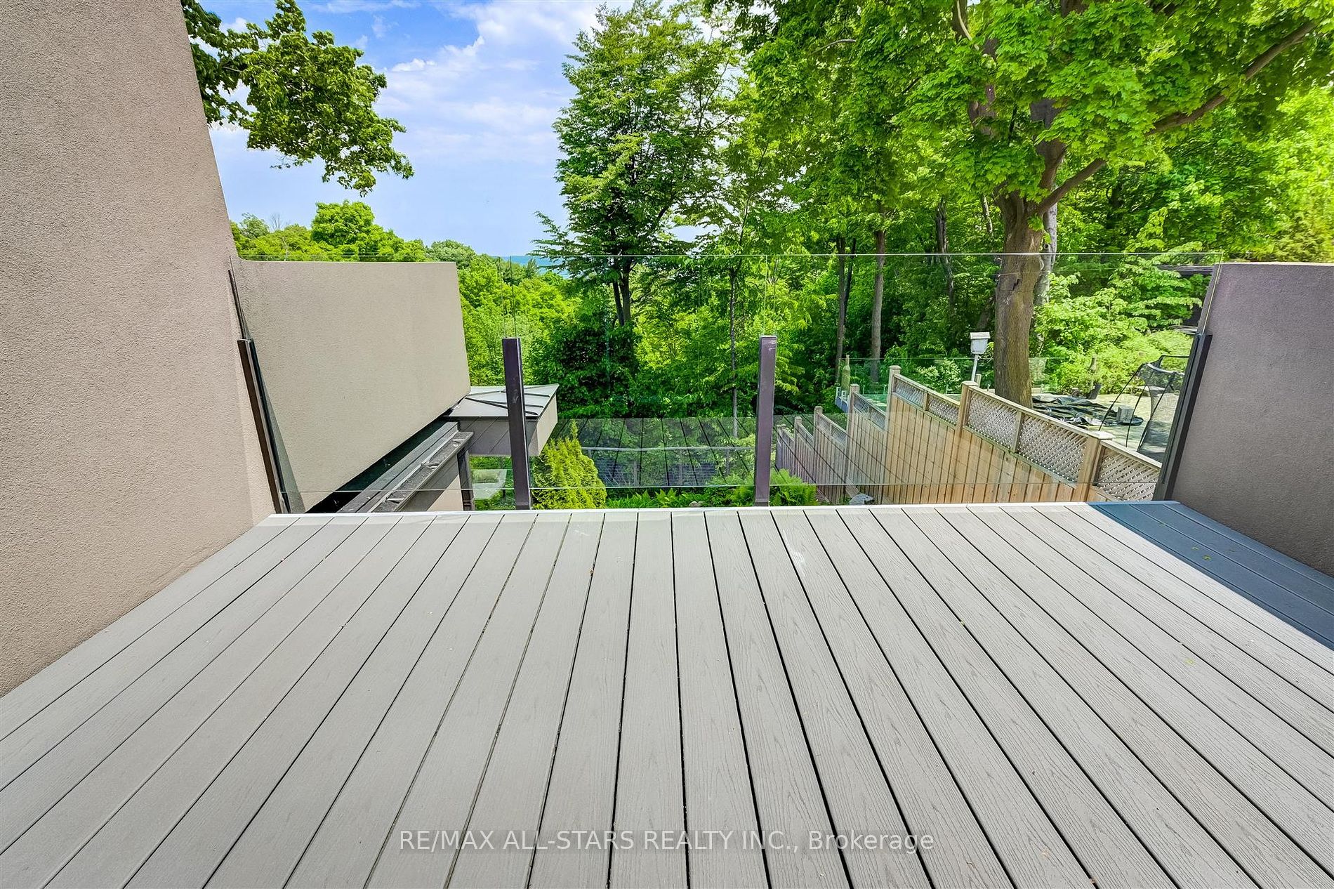 9 Fenwood Heights