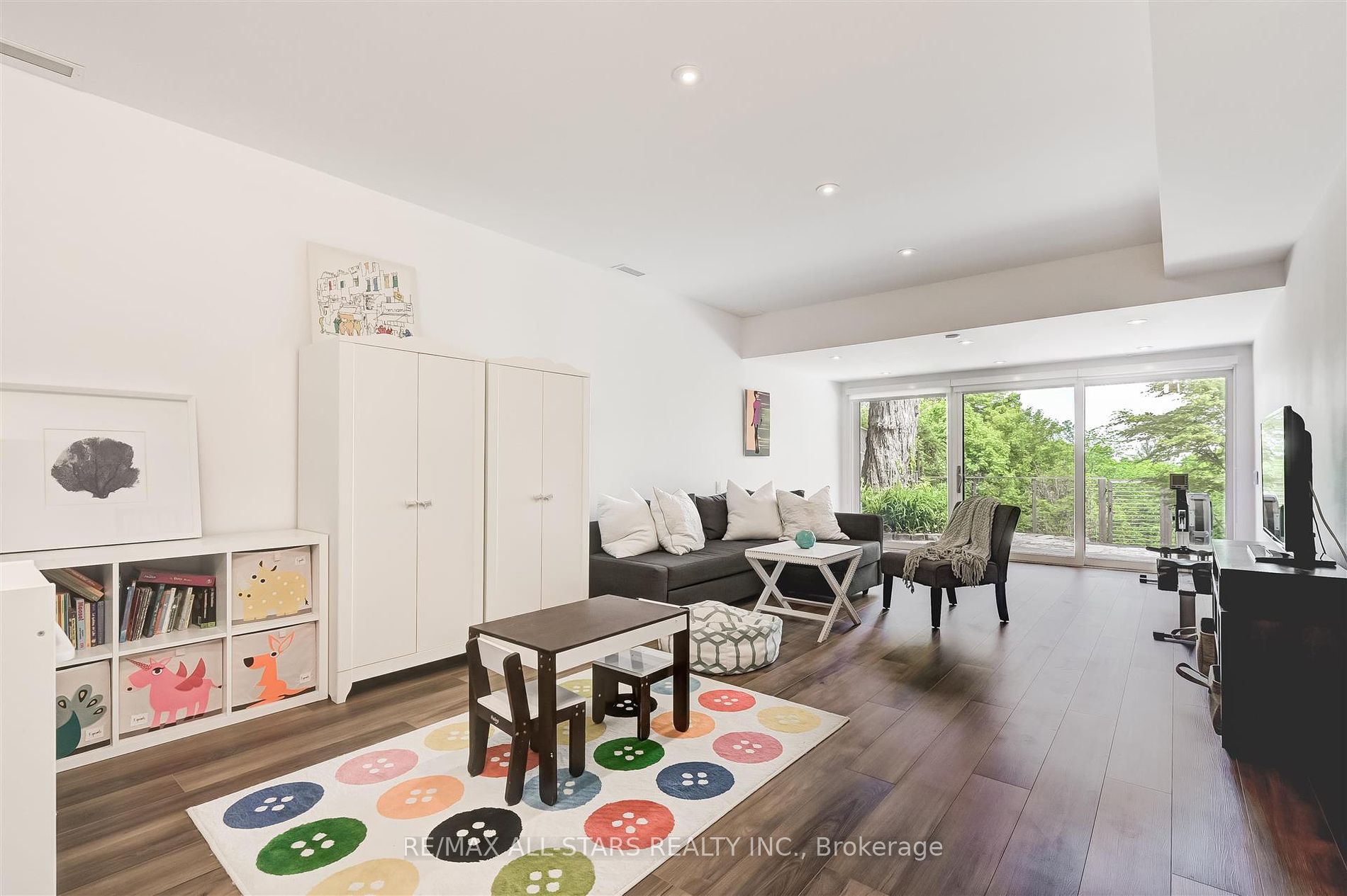 9 Fenwood Heights