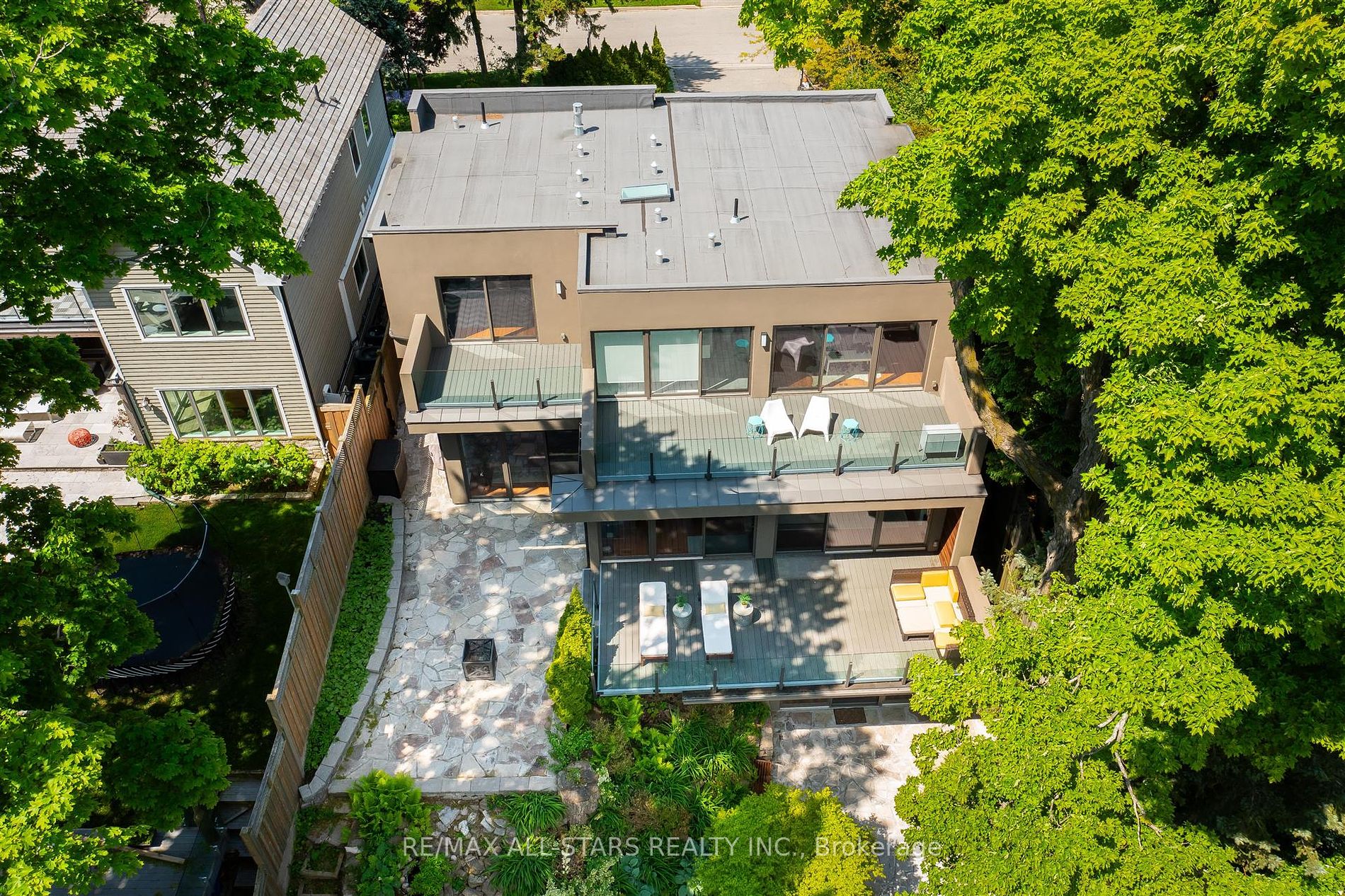 9 Fenwood Heights