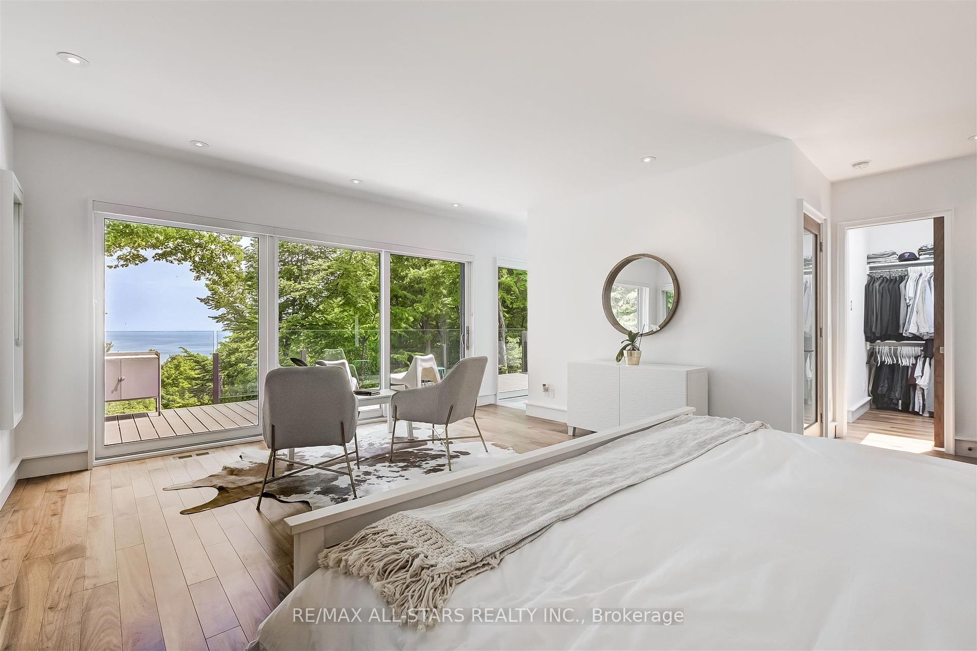 9 Fenwood Heights