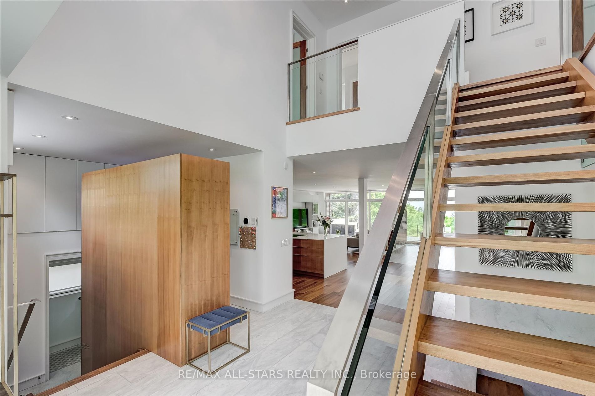 9 Fenwood Heights