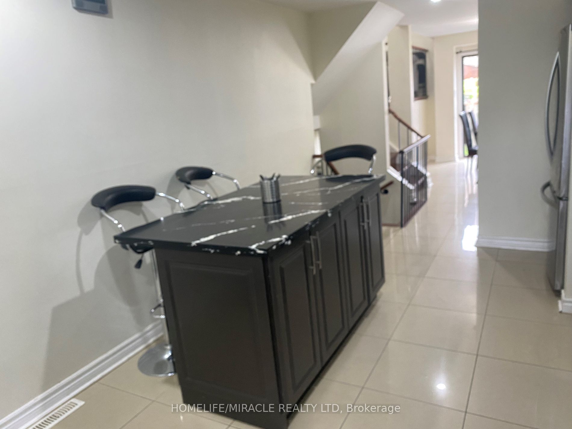 5 Kimbercroft Court