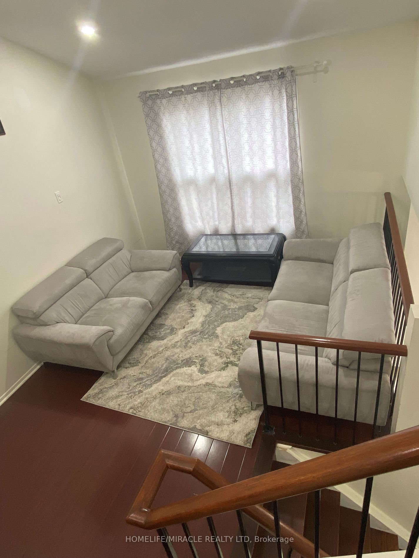 5 Kimbercroft Court