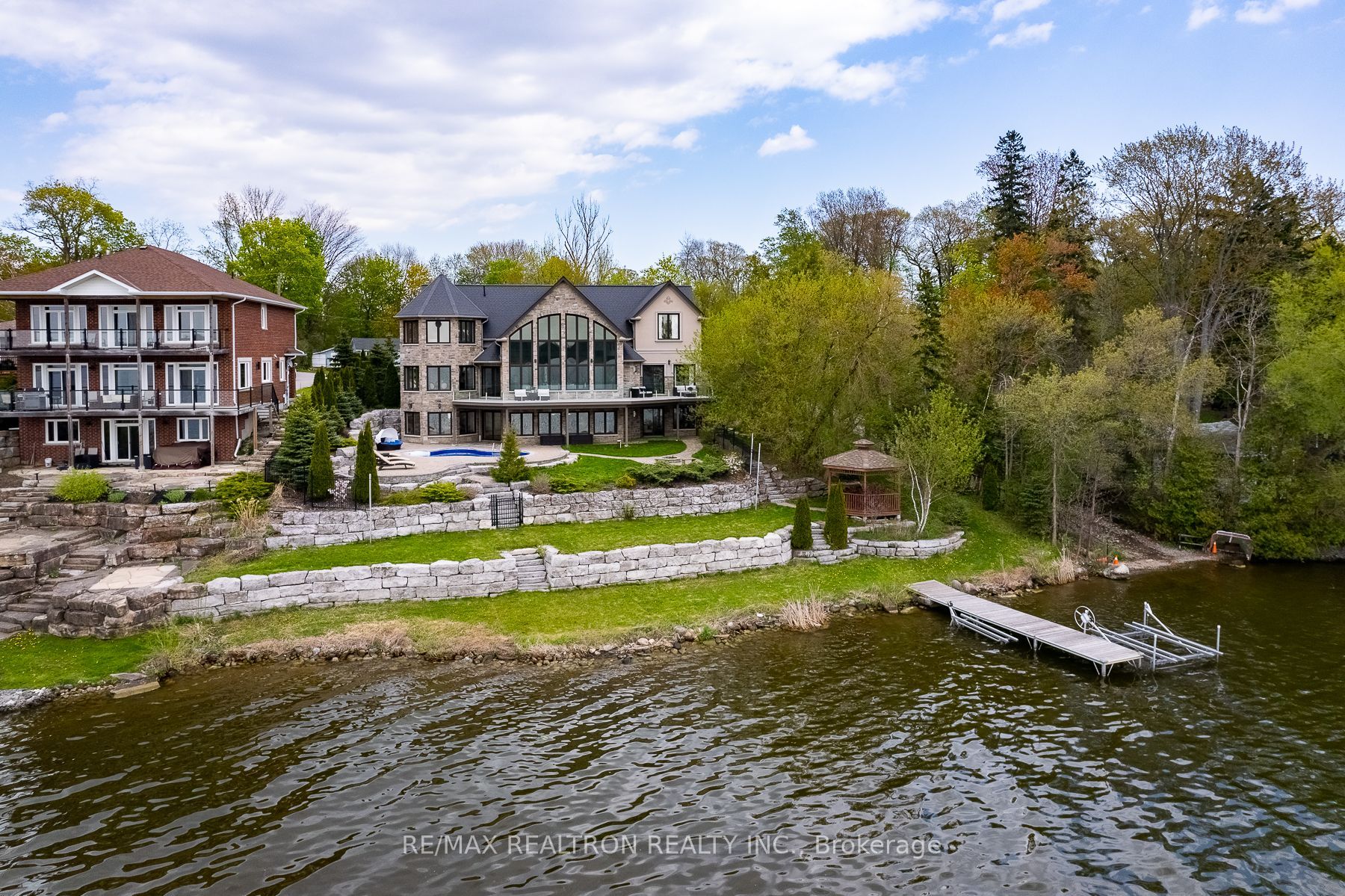 82 Percy Cres