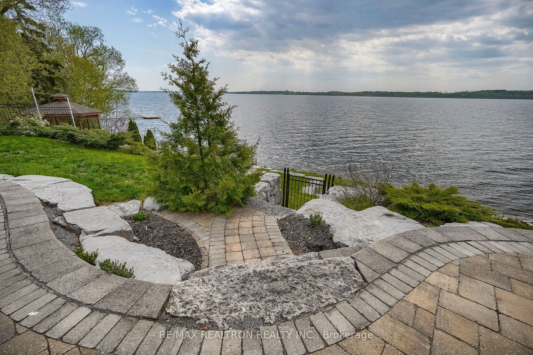 82 Percy Cres