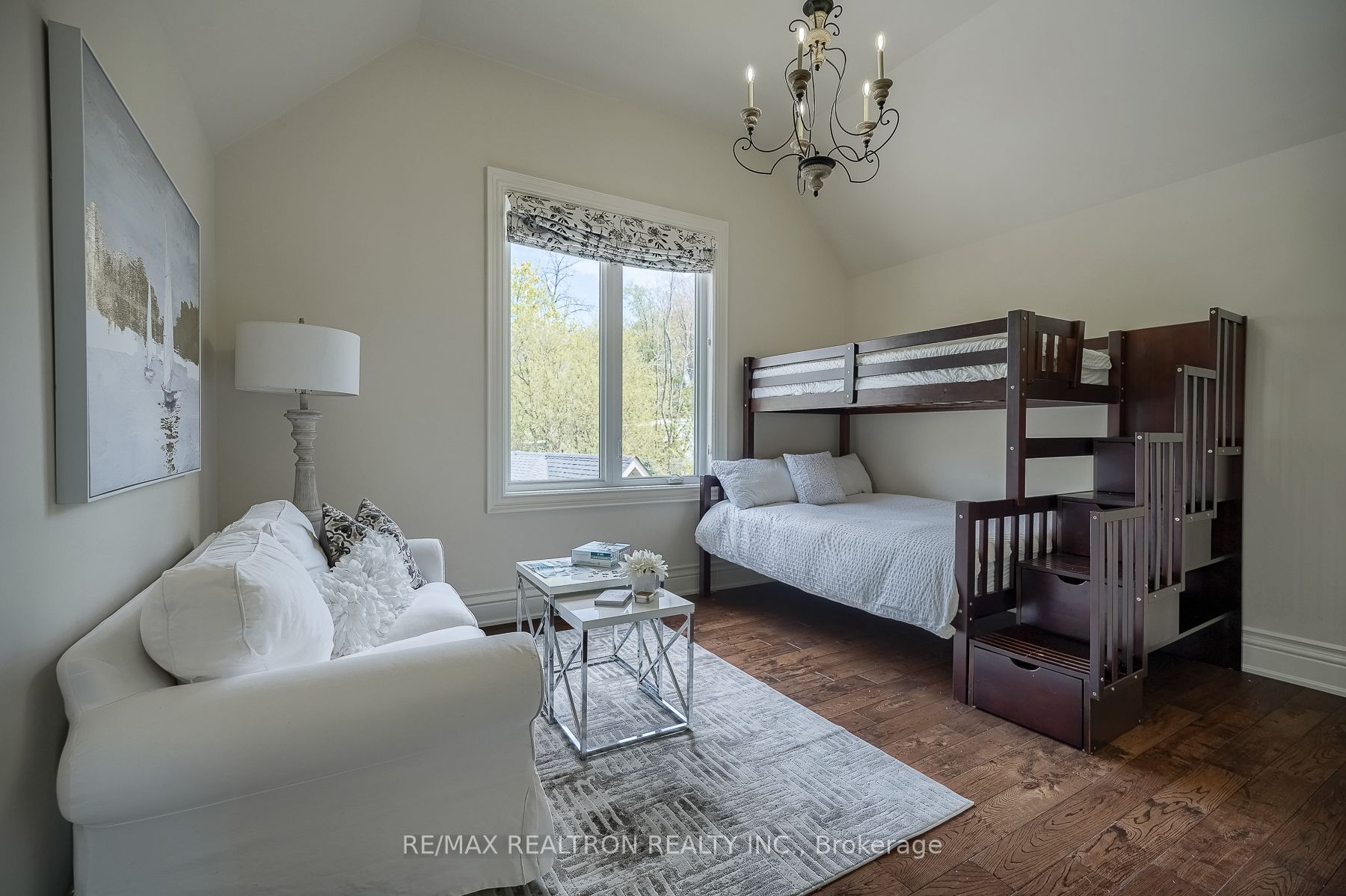82 Percy Cres