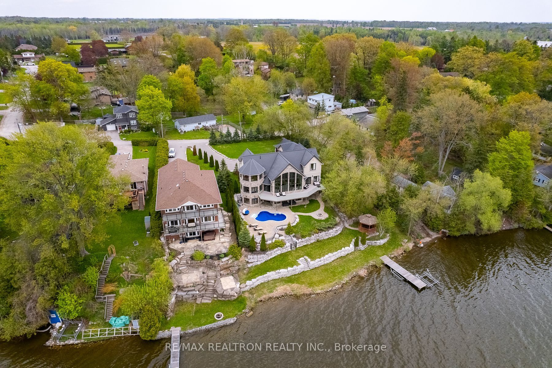 82 Percy Cres