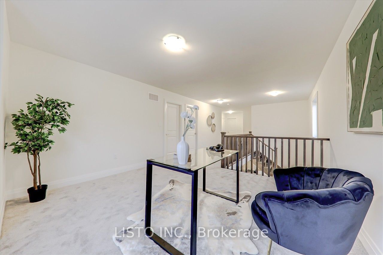 1472 Skybird Lane N