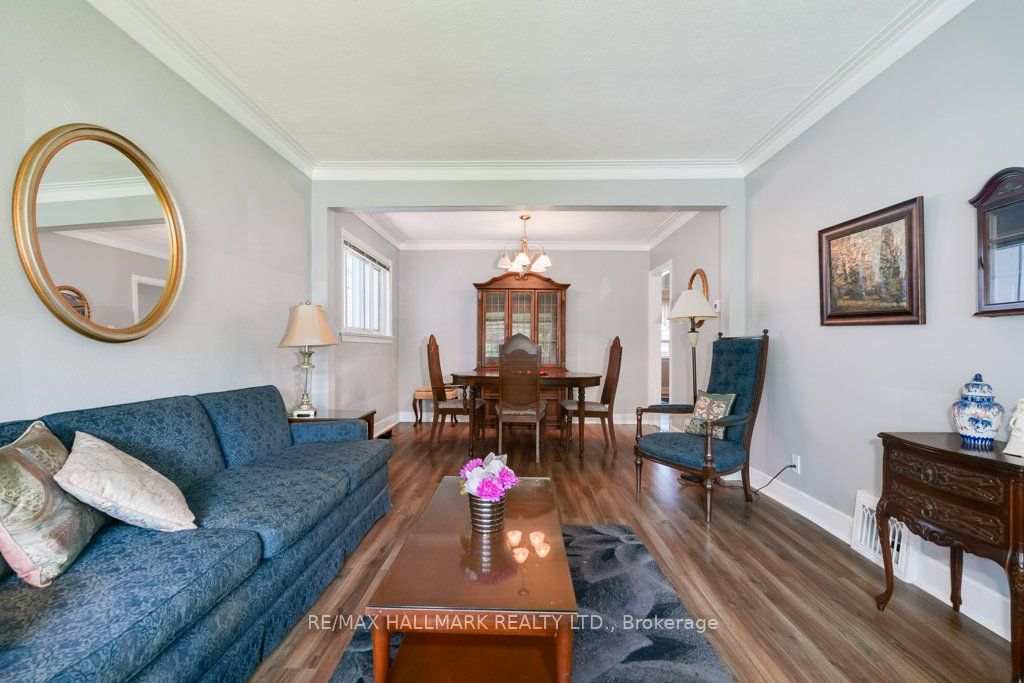 293 Glebemount Avenue