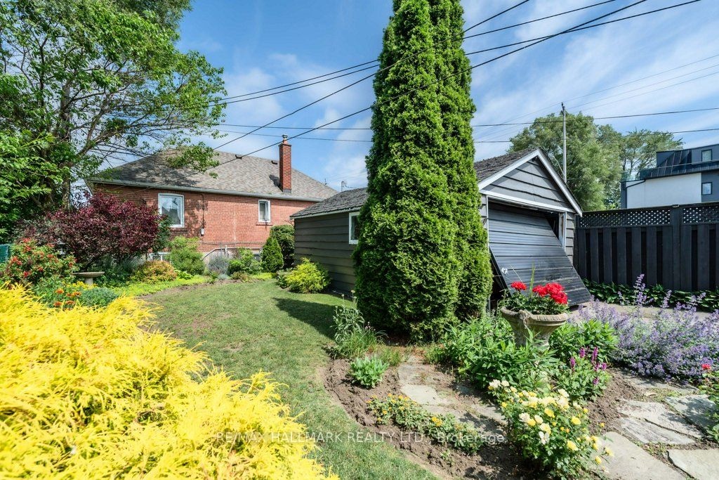 293 Glebemount Avenue