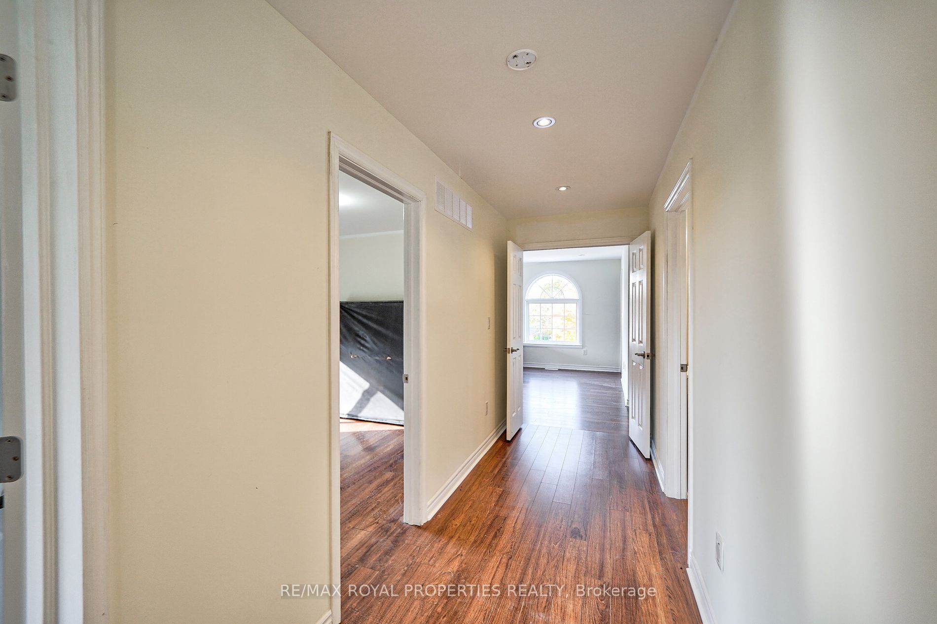 4973 Old Brock Rd