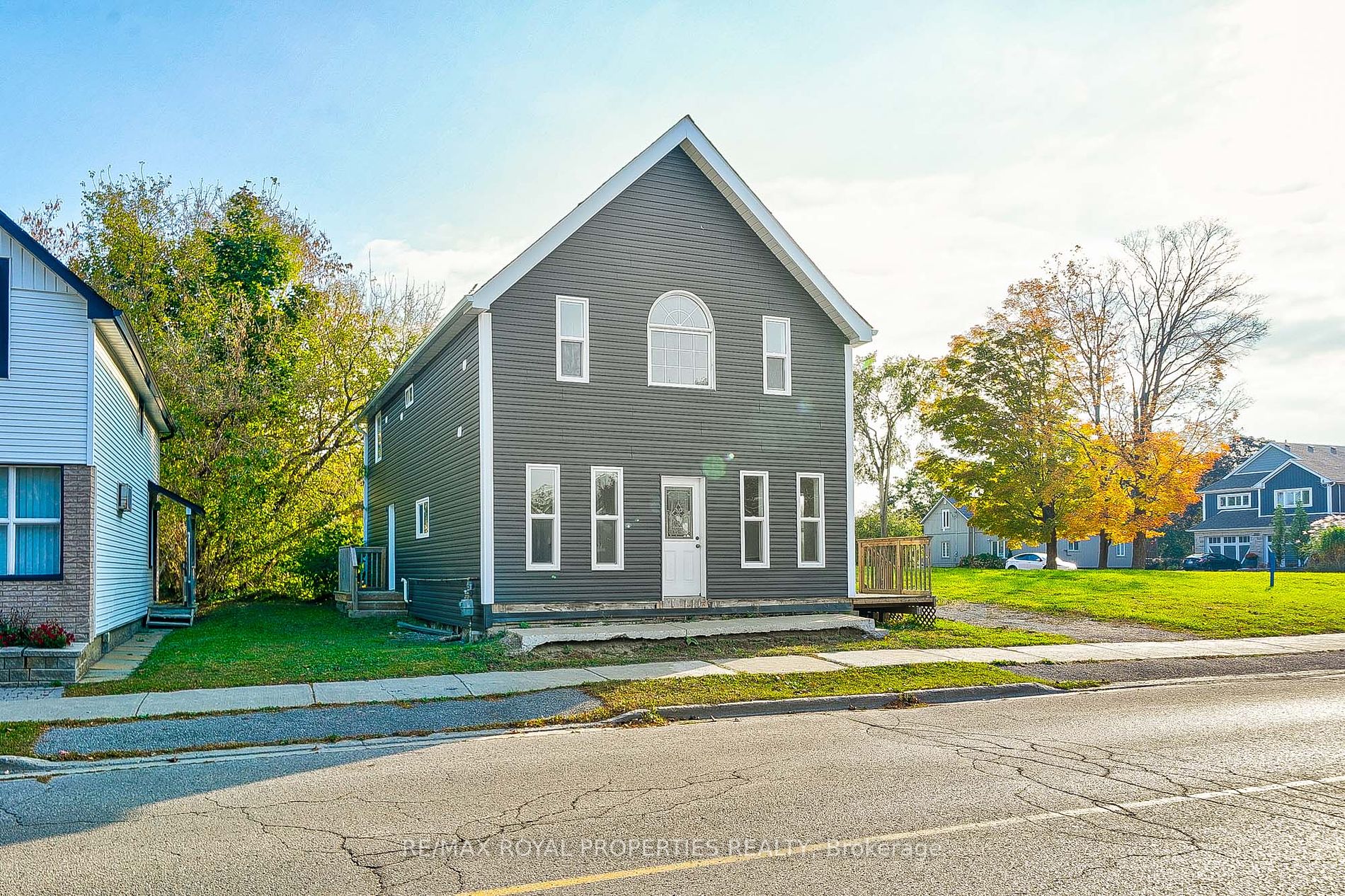 4973 Old Brock Rd