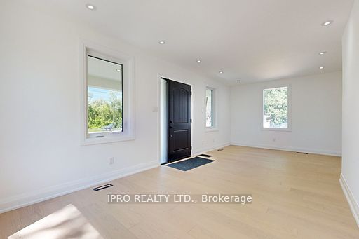 1619 Finch Ave