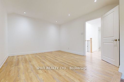 1619 Finch Ave