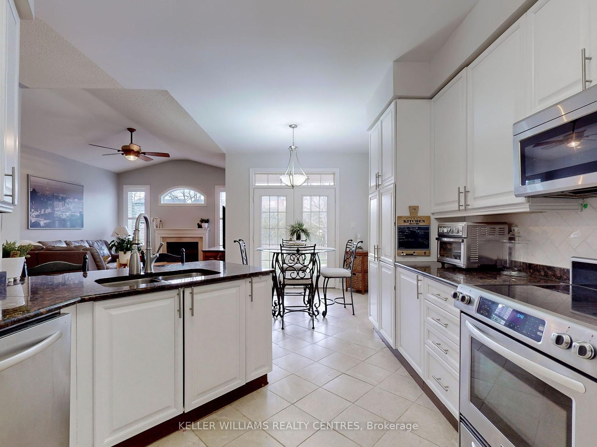 410 Carnwith Dr E