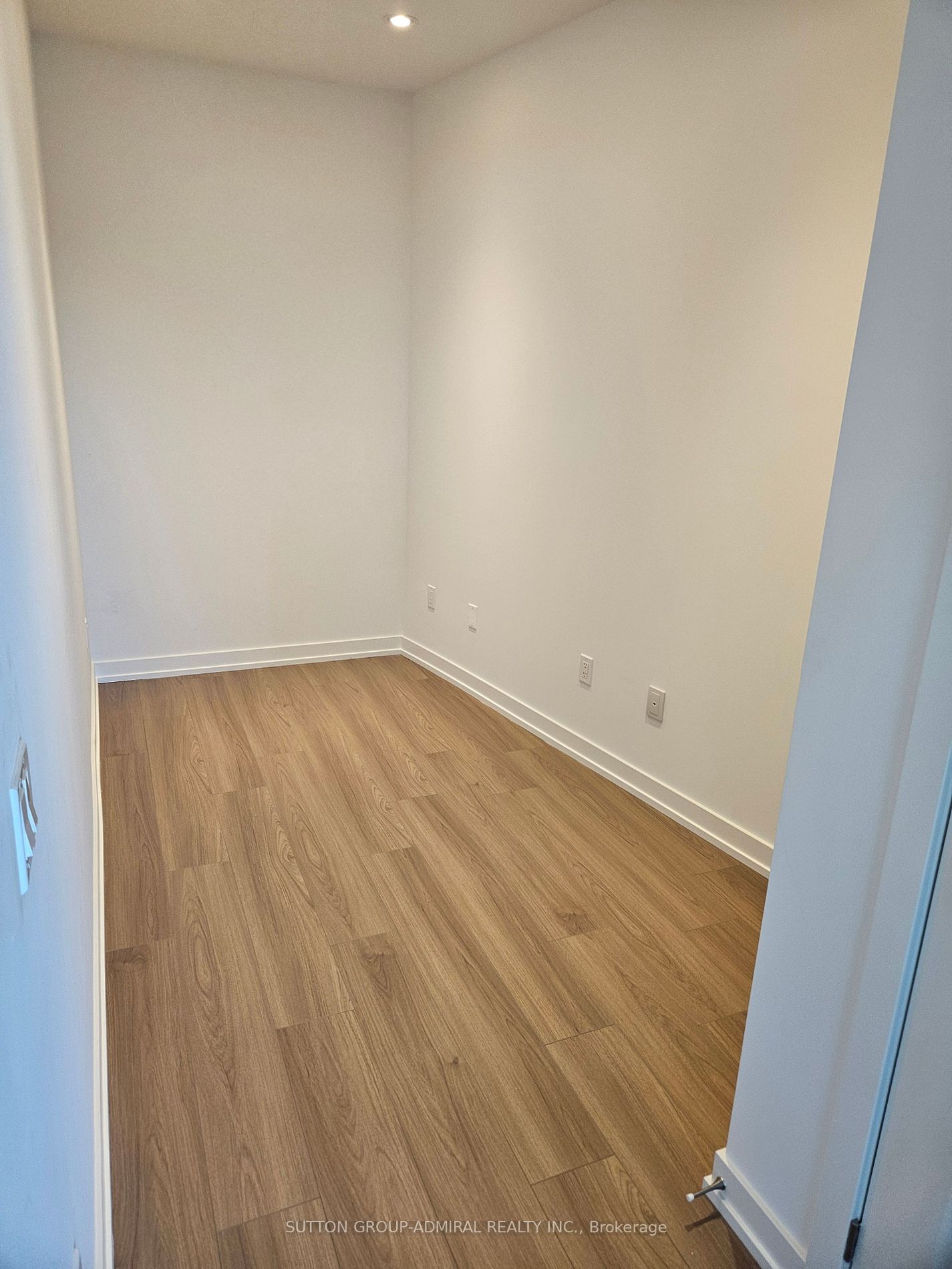 1010 Dundas Street E #514