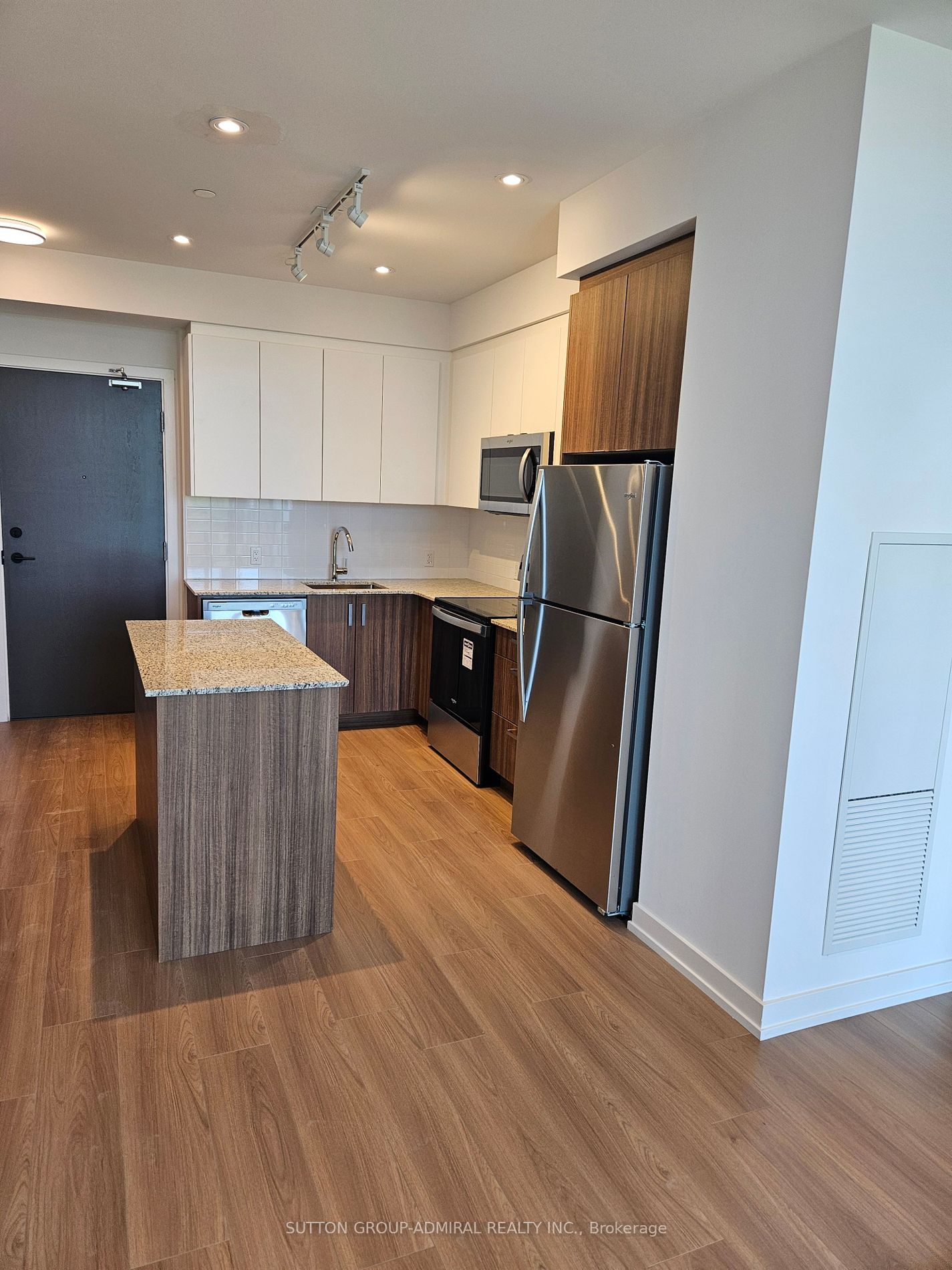 1010 Dundas Street E #514