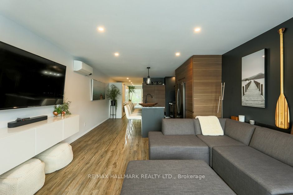 7 Brimley Rd S, #2