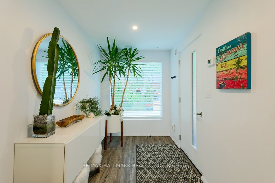 7 Brimley Rd S, #2
