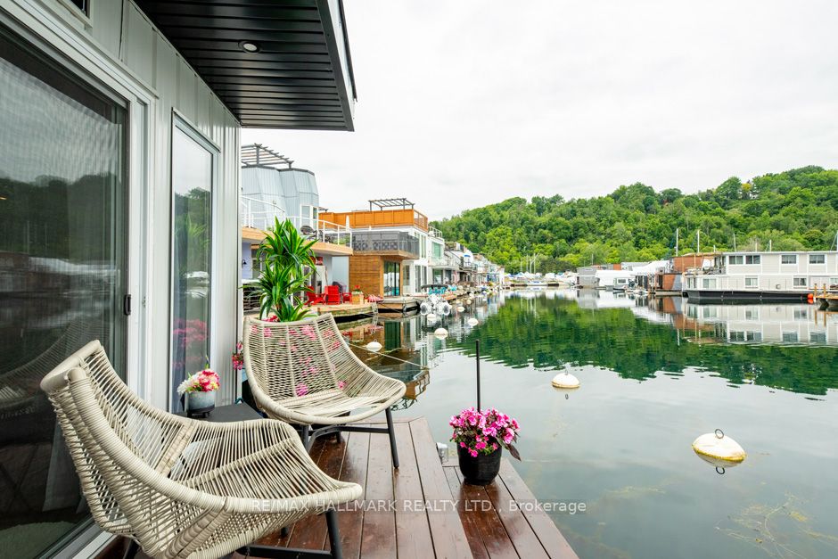 7 Brimley Rd S, #2