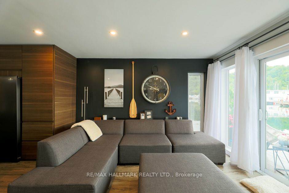7 Brimley Rd S, #2