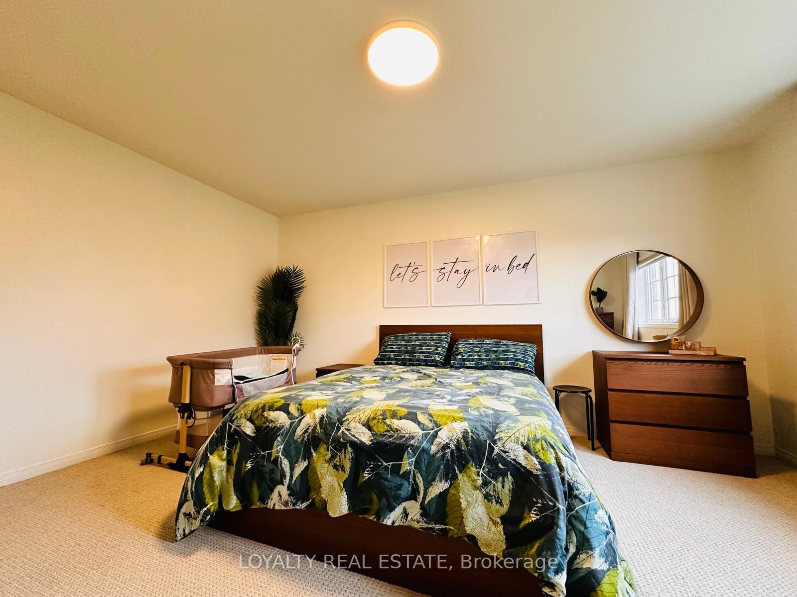 28 Thorp Crescent