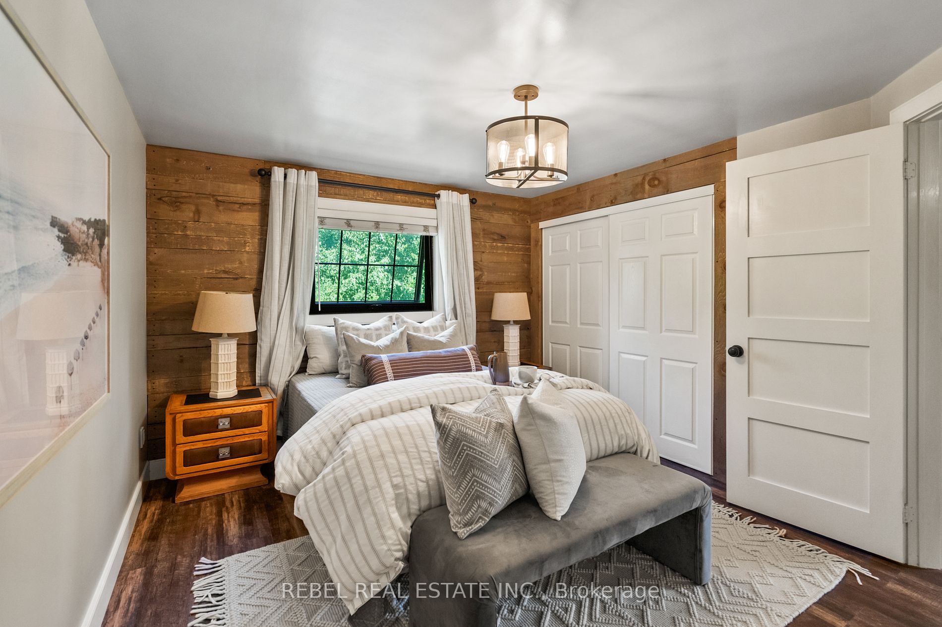 1464 Trowbridge Drive