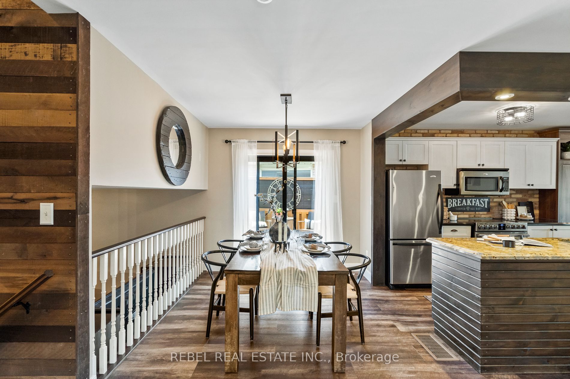 1464 Trowbridge Drive
