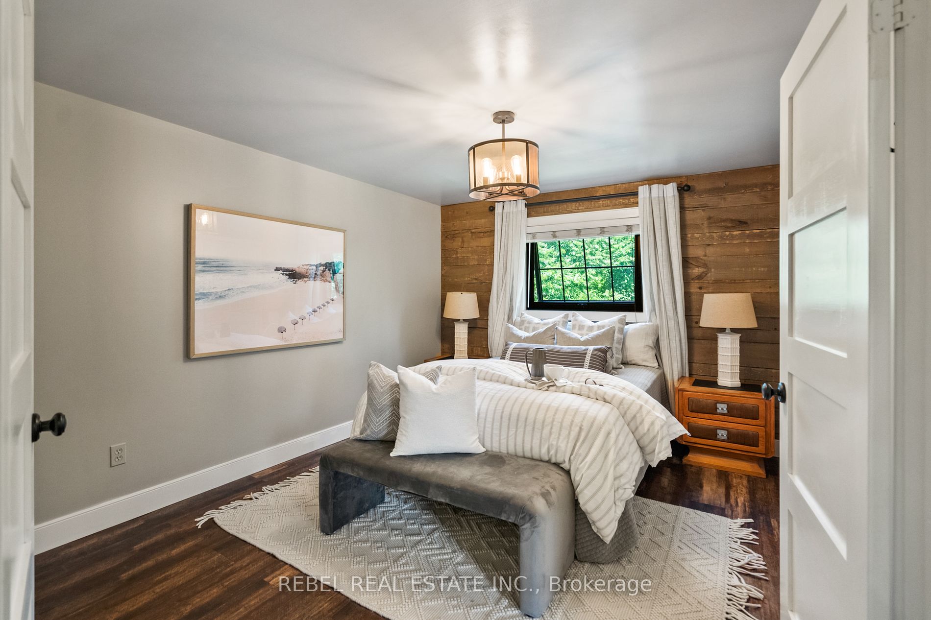 1464 Trowbridge Drive