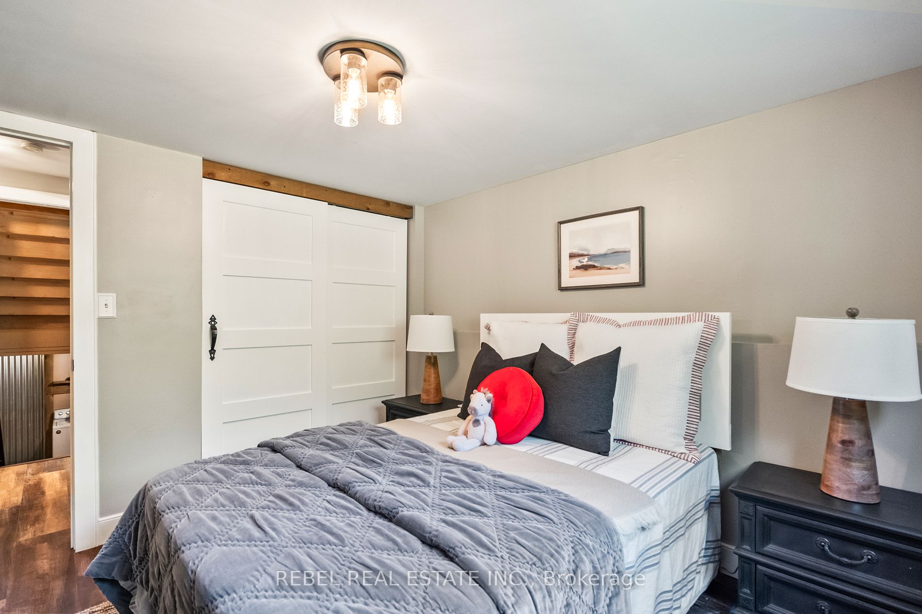 1464 Trowbridge Drive