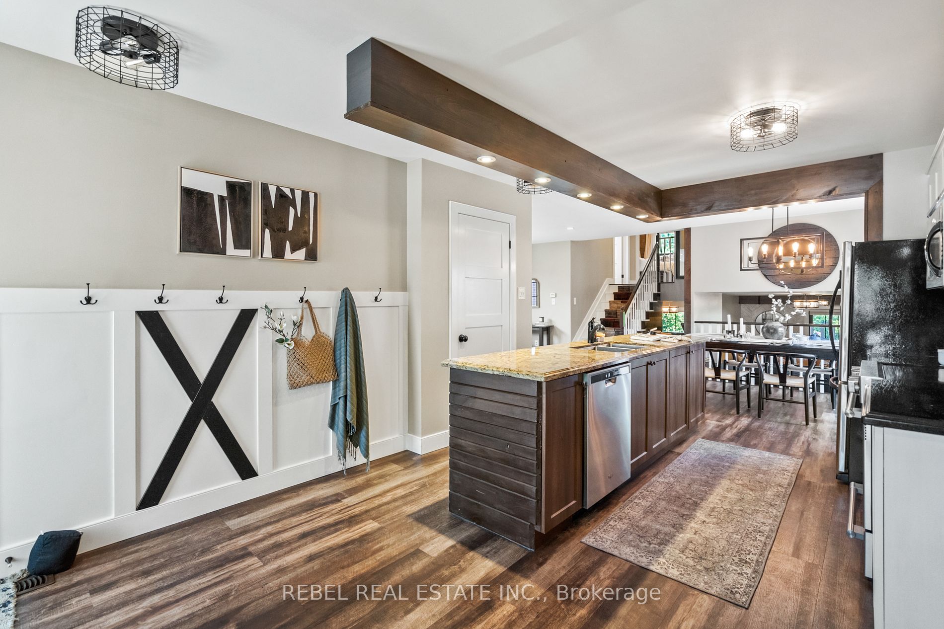 1464 Trowbridge Drive
