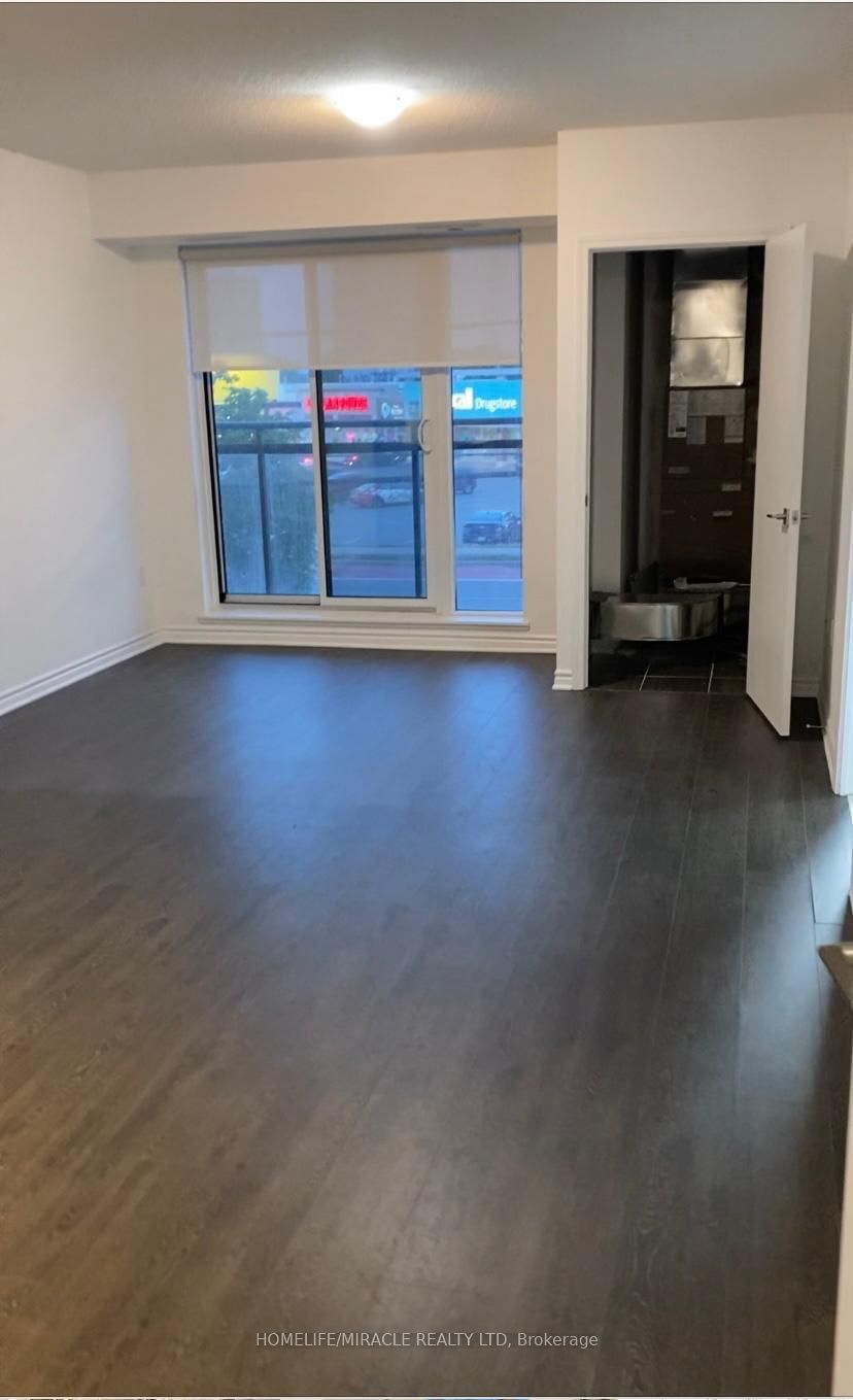1 Falaise Rd, #221