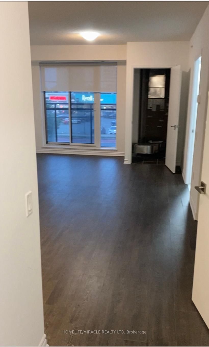 1 Falaise Rd, #221