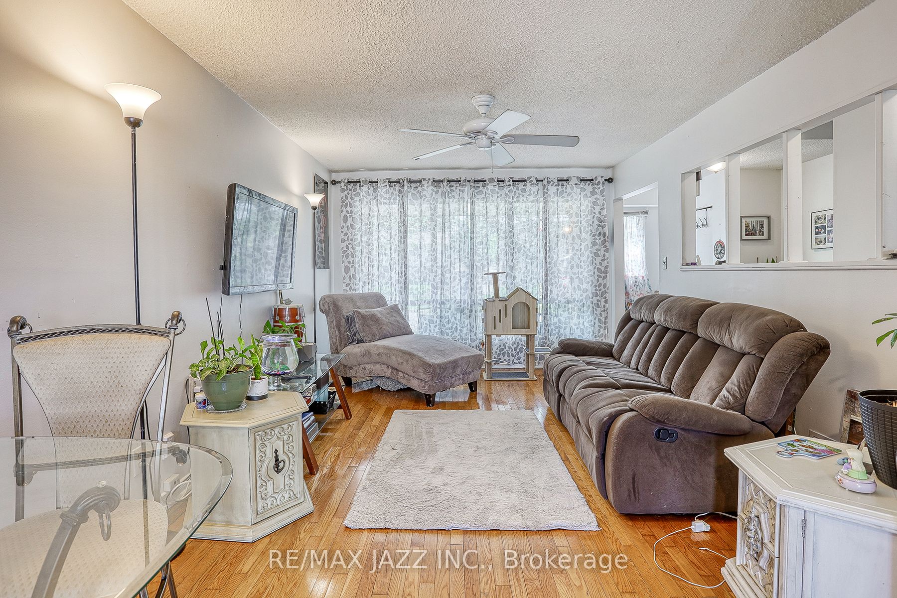 325 Rondeau Court