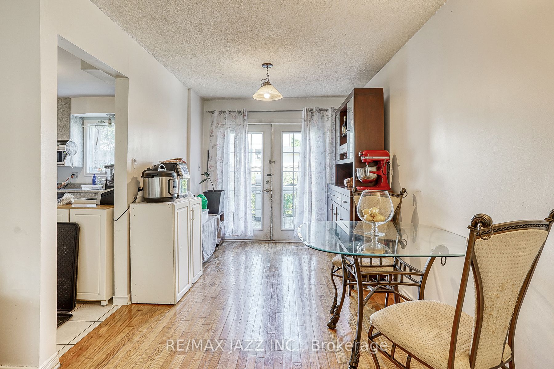 325 Rondeau Court