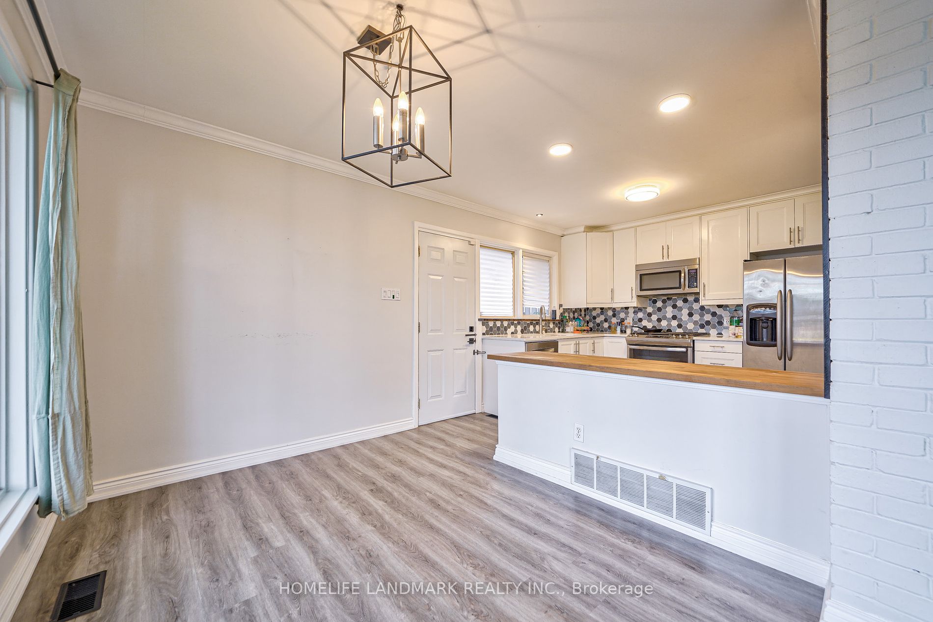 1510 Danforth Road
