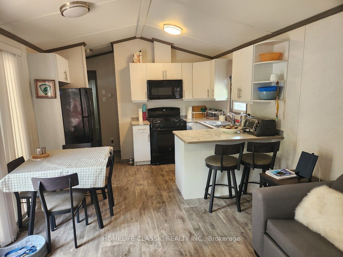 225 Platten Boulevard